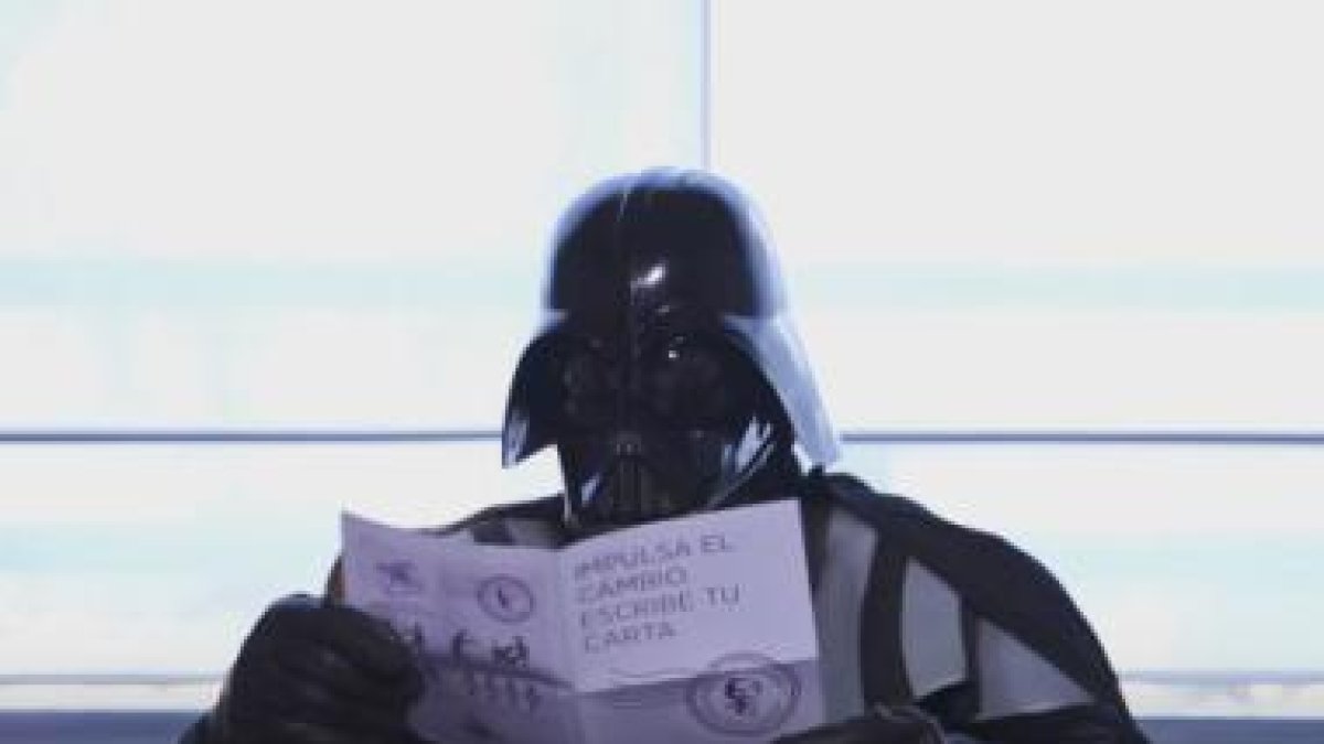 Fotograma del vídeo de Podemos.-YOUTUBE