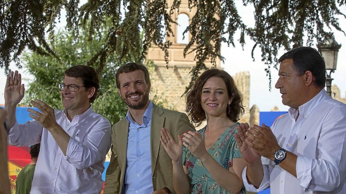 Mañueco, Casado, Ayuso y García González, ayer en Ávila en la apertura del curso político.-ICAL