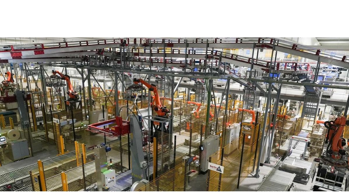 Nueva planta de Patatas Meléndez en Medina. J. M. LOSTAU