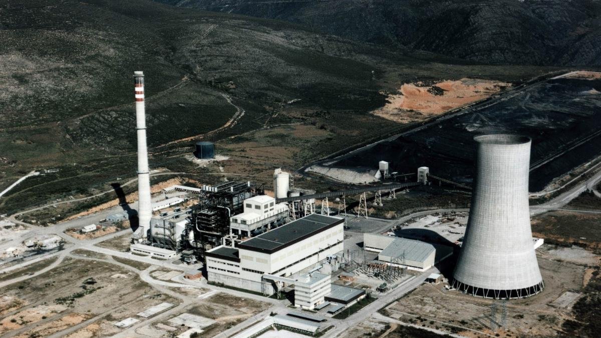 Vista aérea de la Central Térmica de Anllares.-ICAL