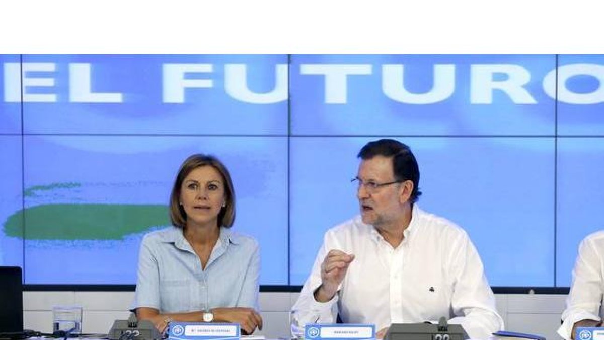 Rajoy y Cospedal, el pasado lunes, en la reunión con los presidentes del PP.-Foto: Ballesteros / EFE