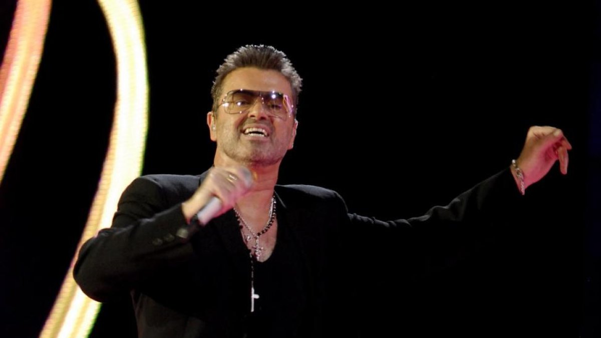 George Michael, durante un concierto en mayo del 2007 en Bratislava.-AFP / SAMUEL KUBANI