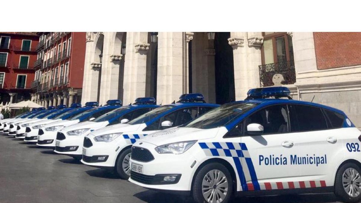 Flota de vehículos policiales.-ICAL