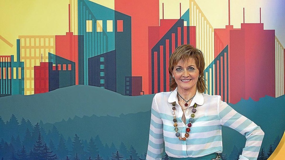 Azucena de la Fuente volará a Estados Unidos tras participar en la serie ‘Centro Médico’.-J. M. LOSTAU