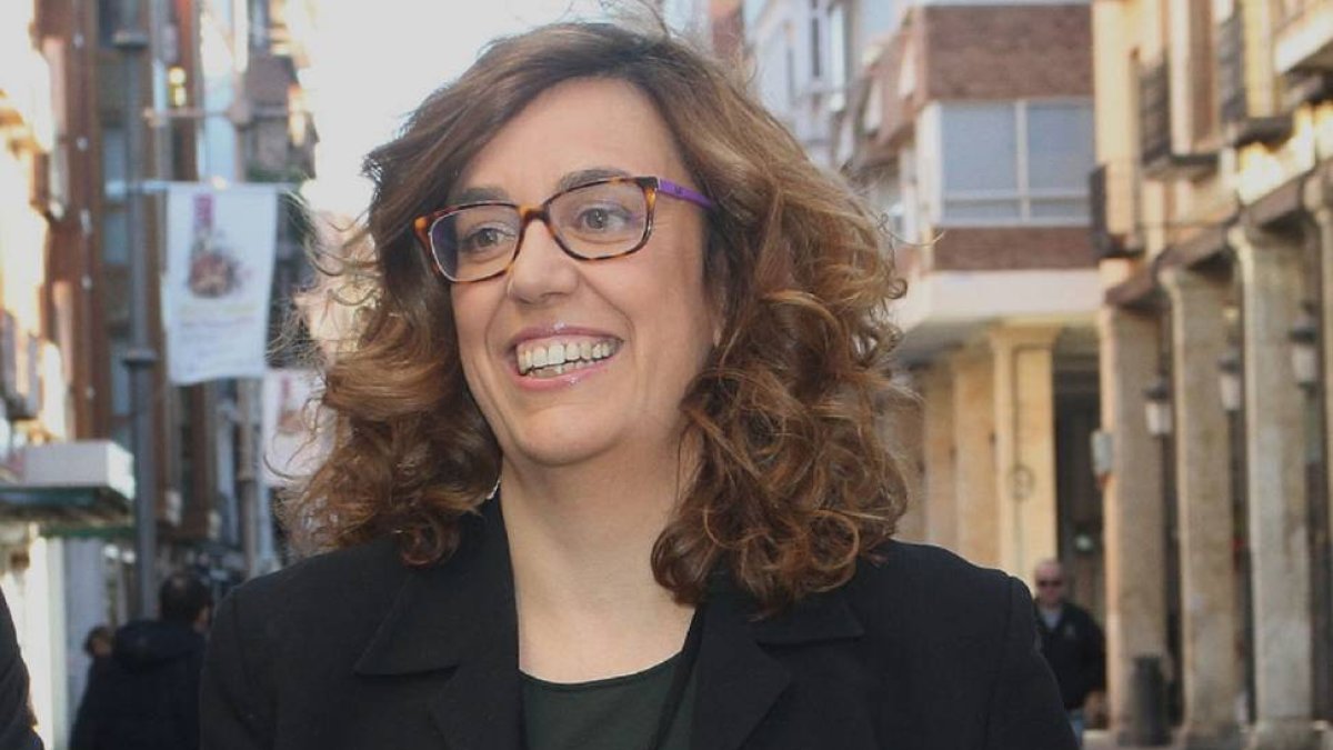 La candidata a la Presidencia de la Diputación palentina, Ángeles Armisén Pedrejón-Ical