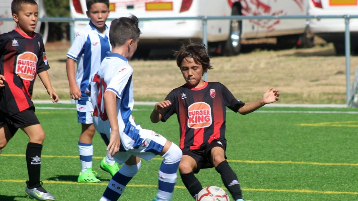 Imagen de un partido del torneo Villa de Simancas Cup. / EL MUNDO