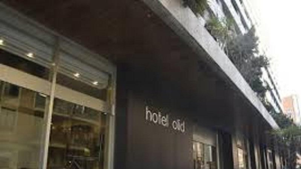 Entrada del Hotel Olid. E.M