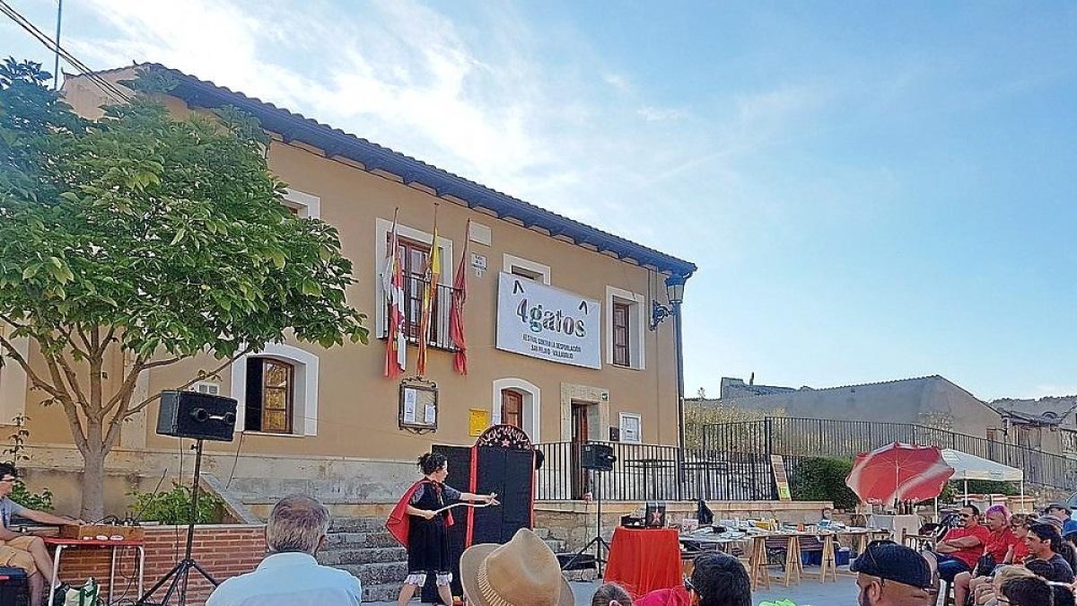 Actuación de teatro en la pasada edición del festival ‘4 Gatos’.-E.M.