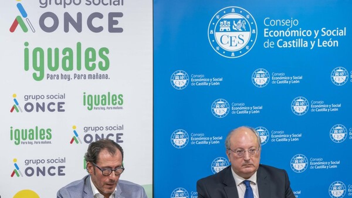 El presidente del CES y el delegado territorial de la ONCE en CyL - ICAL