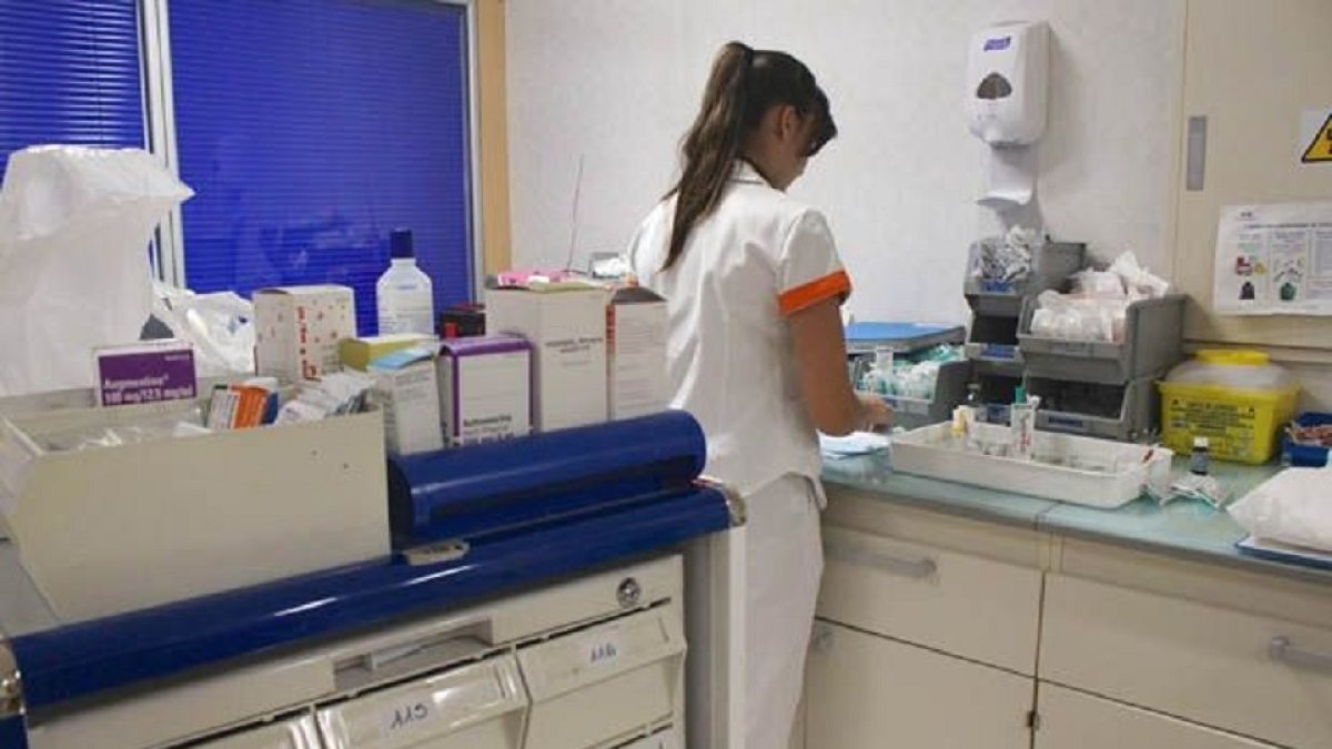 Enfermera en un hospital, imagen de archivo.- E.M.