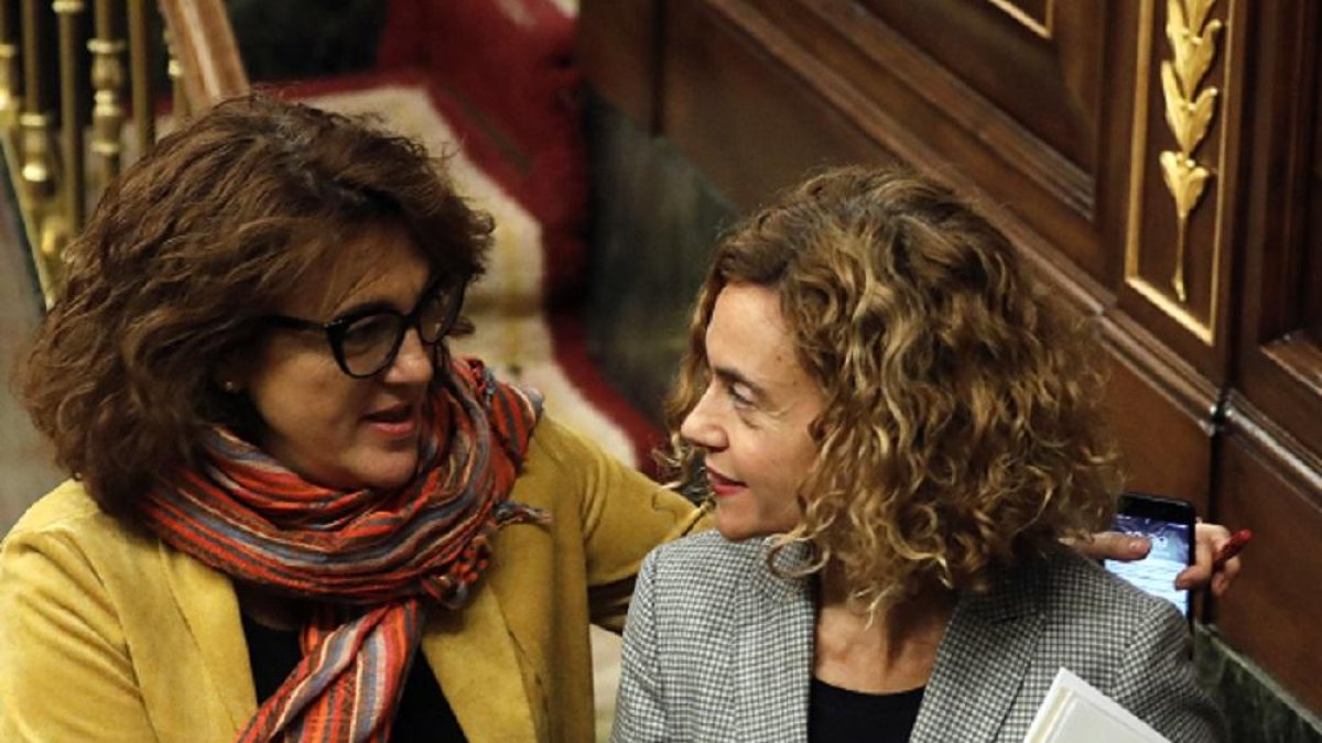 Soraya Rodríguez y Meritxell Batet.-JAVI MARTÍNEZ