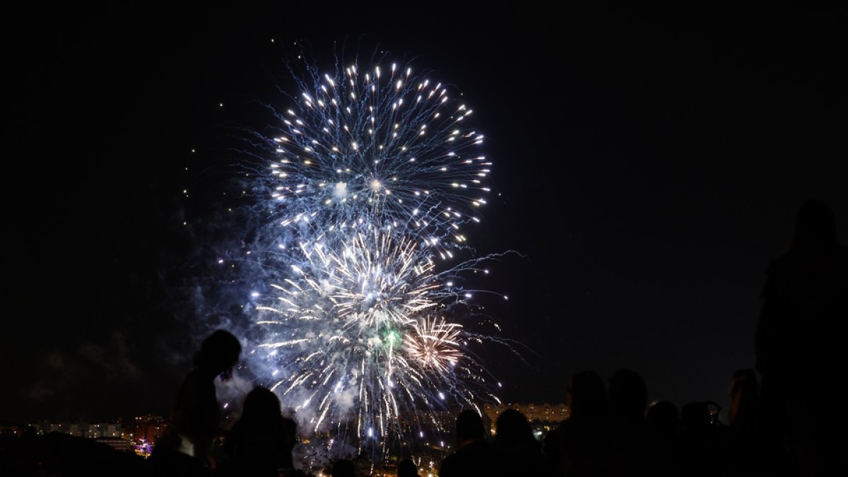 Última sesión de fuegos artificiales: Pirotecnia Pablo. / PHOTOGENIC/ CARLOS LLORENTE