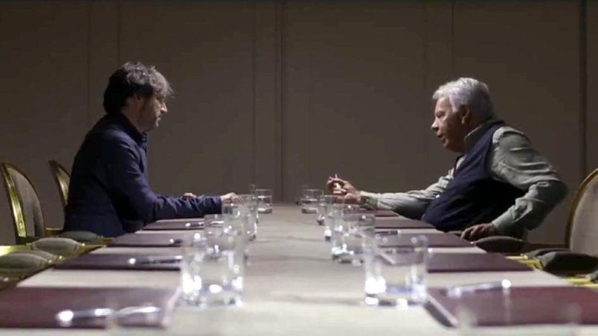 Jordi Évole y Felipe González, en un momento de Salvados.  /-ATRESMEDIA