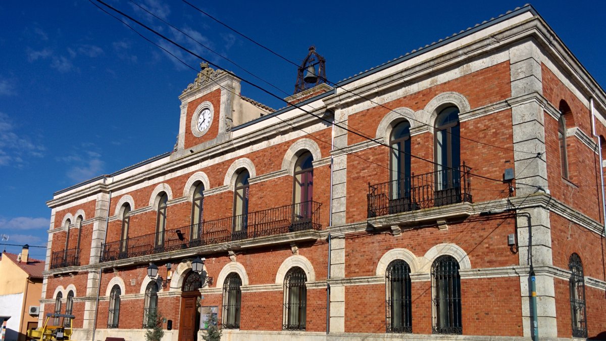 Ayuntamiento de Esguevillas de Esgueva .- E. M.