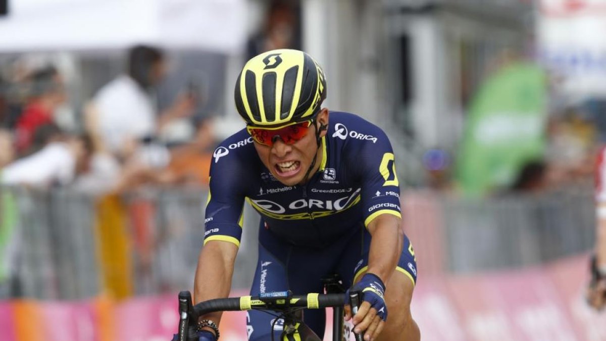 La cara de rabia de Caleb Ewan tras ganar el esprint del Giro.-LUK BENIES / AFP