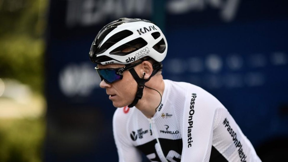 Chris Froome, el pasado miércoles por carreteras de la región francesa de la Vendée.-/ JEFF PACHOUD (AFP)