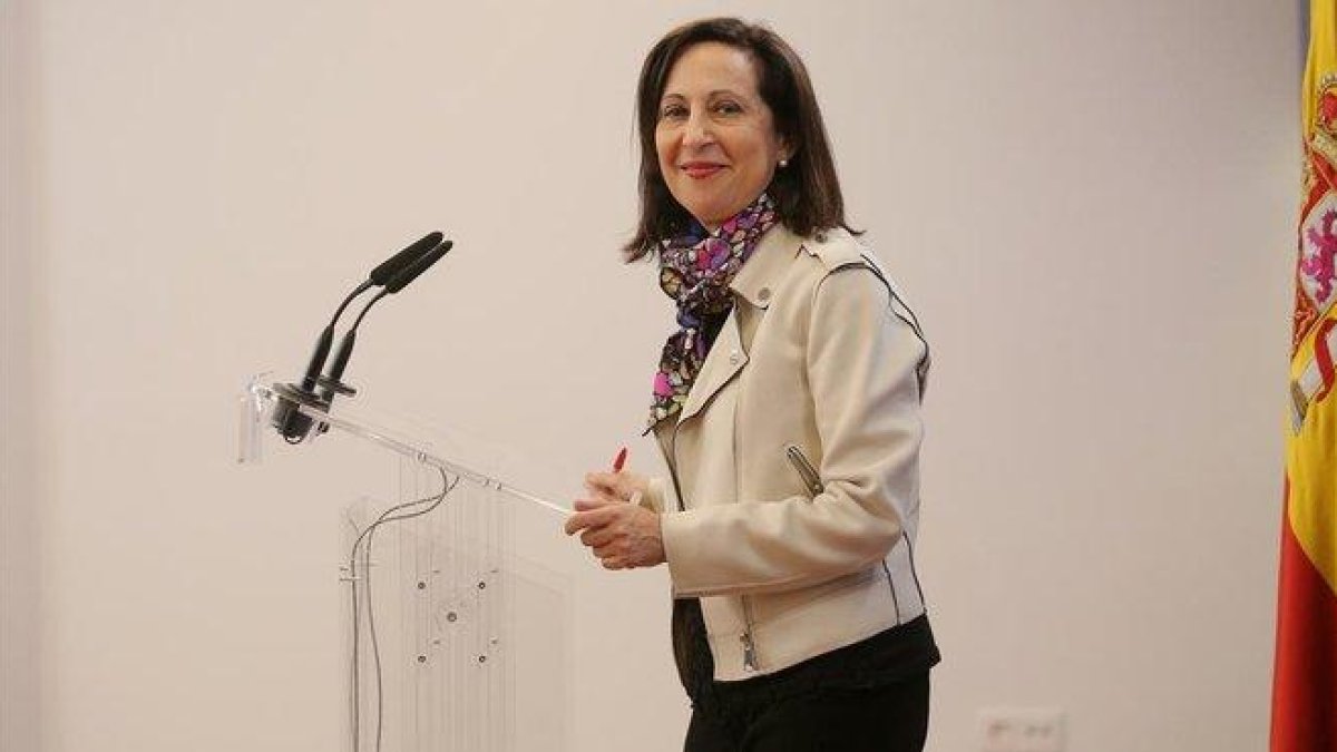 La ministra de Defensa en funciones, Margarita Robles.-JOSE LUIS ROCA