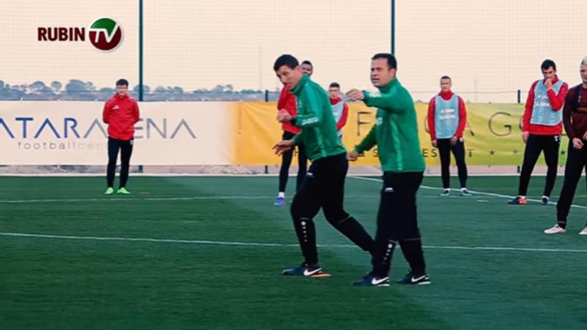 Javi Gracia, durante un entrenamiento del Rubin Kazan.-