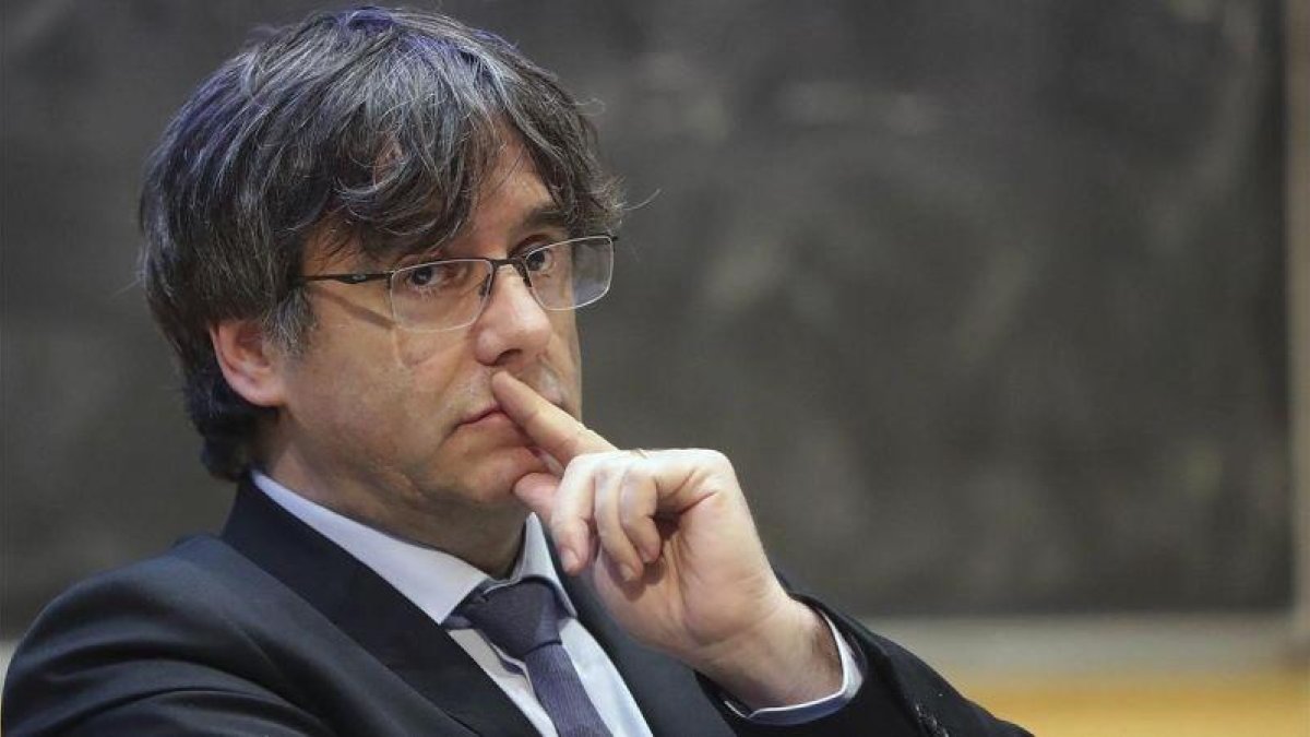 Carles Puigdemont, el pasado enero, en Dublín.-AP / NIALL CARSON