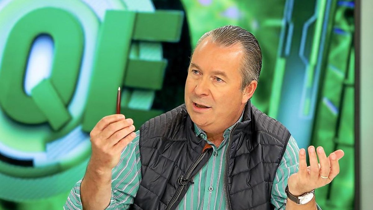 Donaciano Dujo durante ‘La Quinta Esquina’, programa emitido en La 8 Valladolid.-J. M. LOSTAU