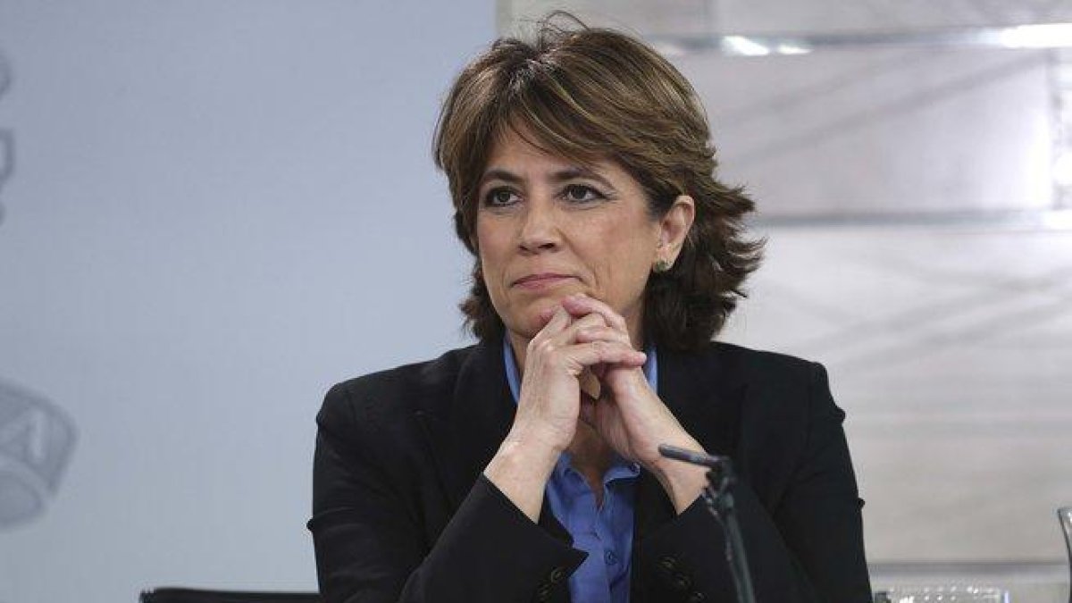 La ministra de Justicia en funciones, Dolores Delgado.-DAVID CASTRO