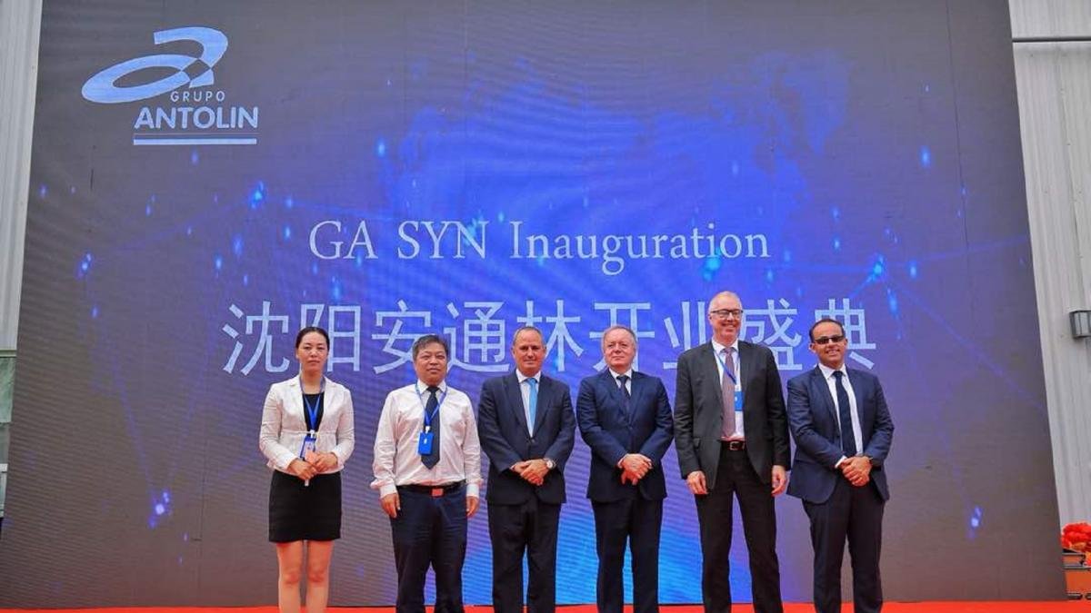 Imagen de la inauguración de la planta de Grupo Antolín en China.-EL MUNDO