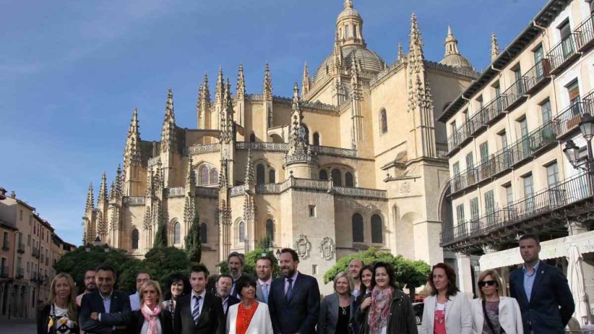 Representantes de las 17 localidades que integran la Red de Ciudades Teresianas celebran una nueva asamblea-Ical