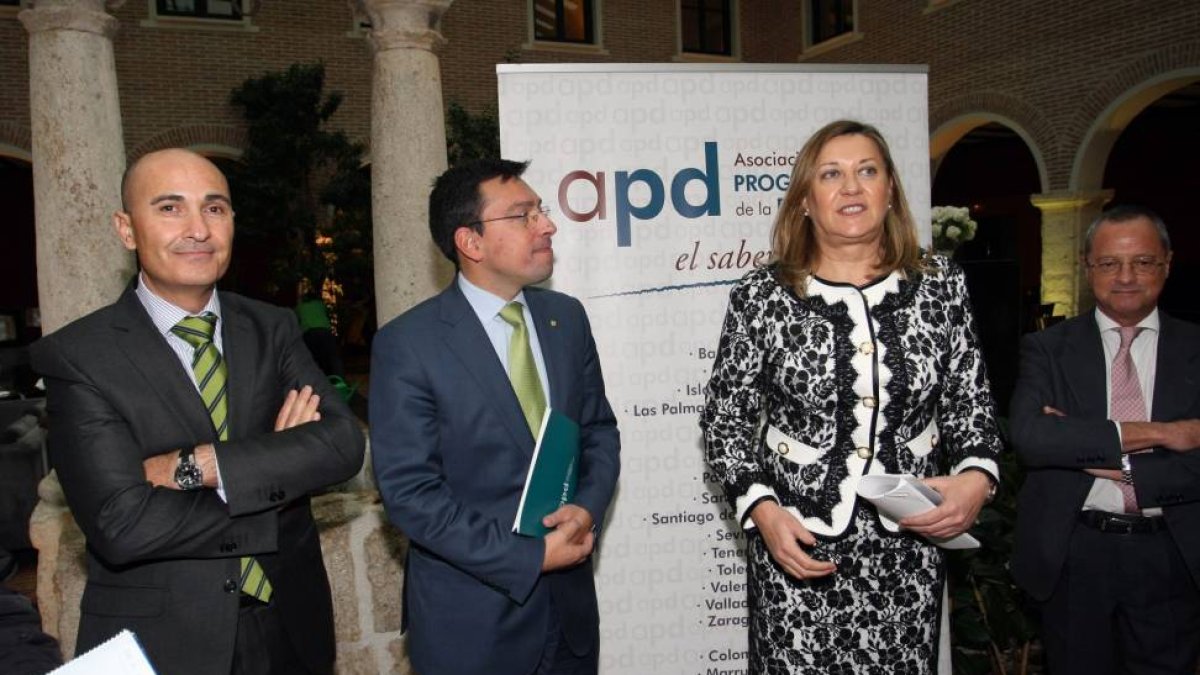 La consejera de Hacienda, Pilar del Olmo, clausura la jornada 'Alternativas para crecer. Vías de financiación de empresas' de la Asociación para el Progreso de la Dirección en Castilla y León-Ical