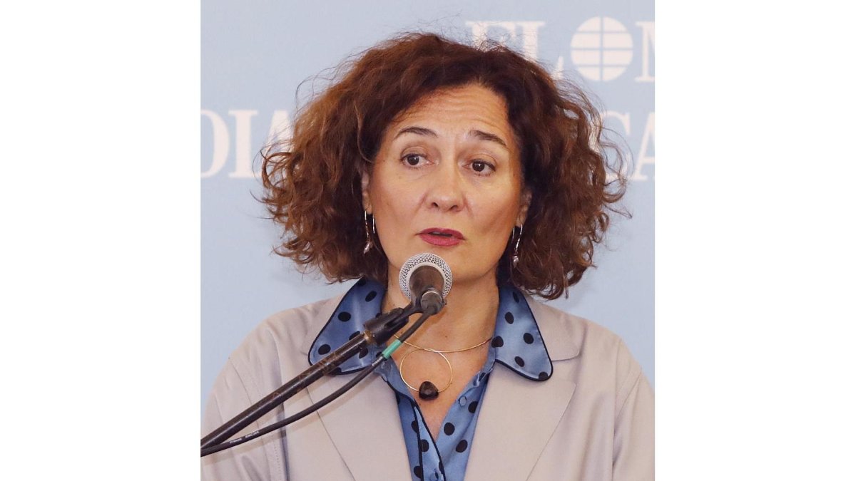 Gloria Fernández.-J.M. LOSTAU