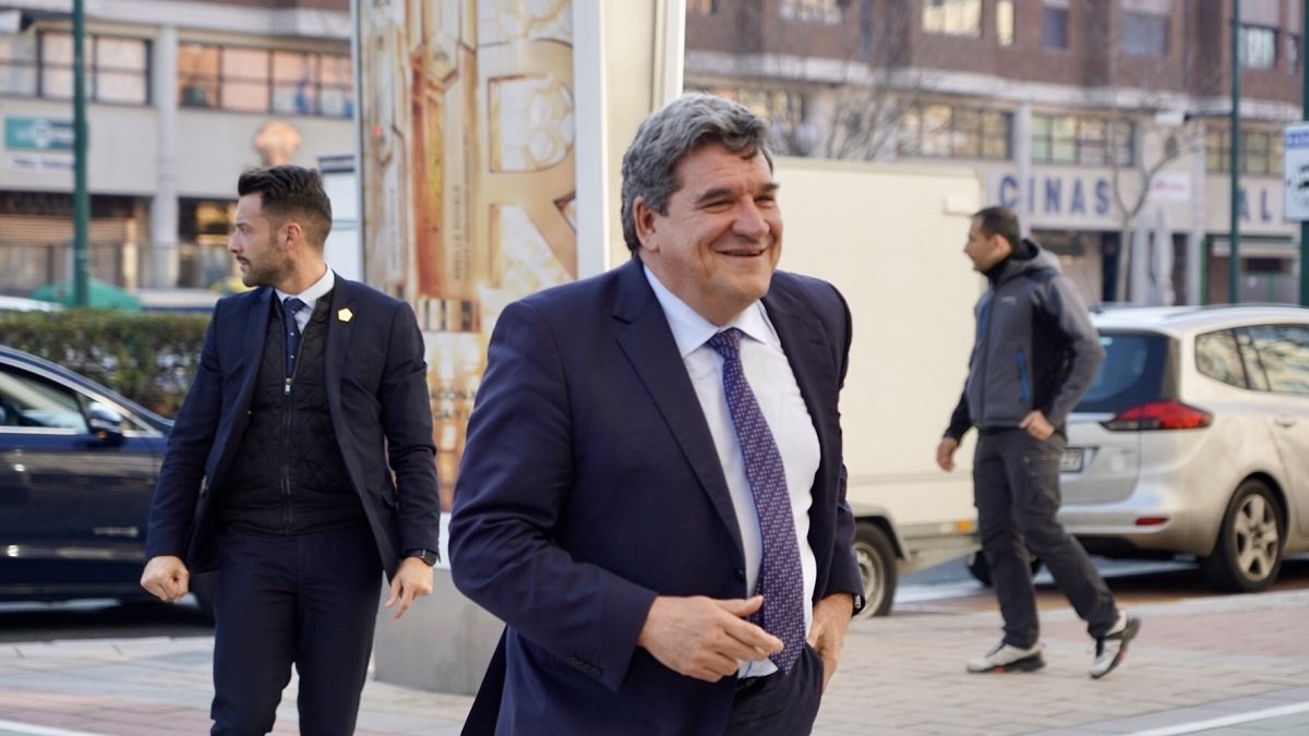 El ministro de Inclusión, Seguridad Social y Migraciones, José Luis Escrivá, este viernes en Valladolid.- ICAL