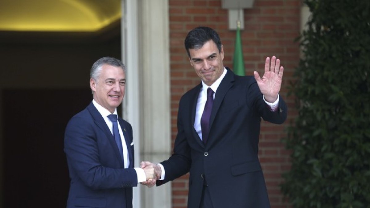 Reunión entre Pedro Sánchez e Iñigo Urkullu en La Moncloa.-DAVID CASTRO