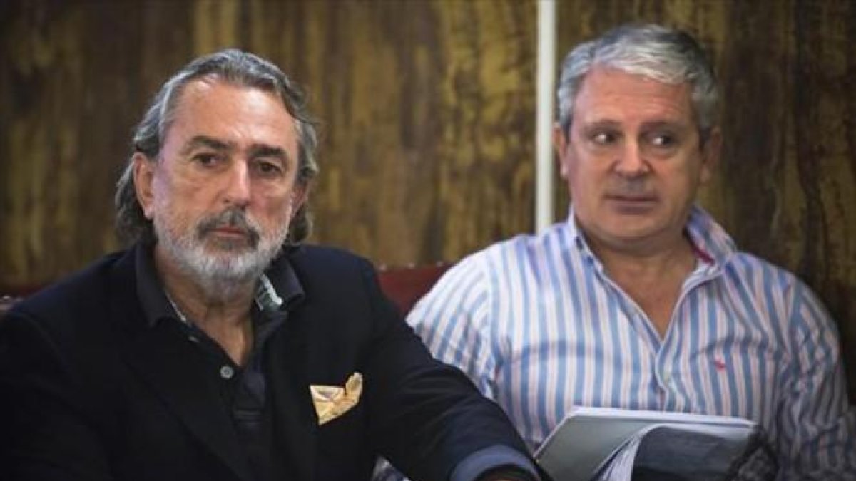 Francisco Correa (izquierda) y Pablo Crespo, durante el juicio por el ’caso Fitur’.-MIGUEL LORENZO