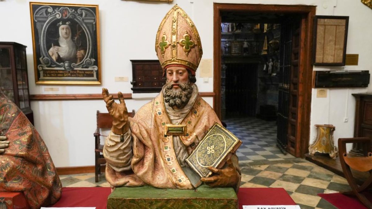 Relicario de la parroquia de San Miguel y San Julián de Valladolid. ICAL.