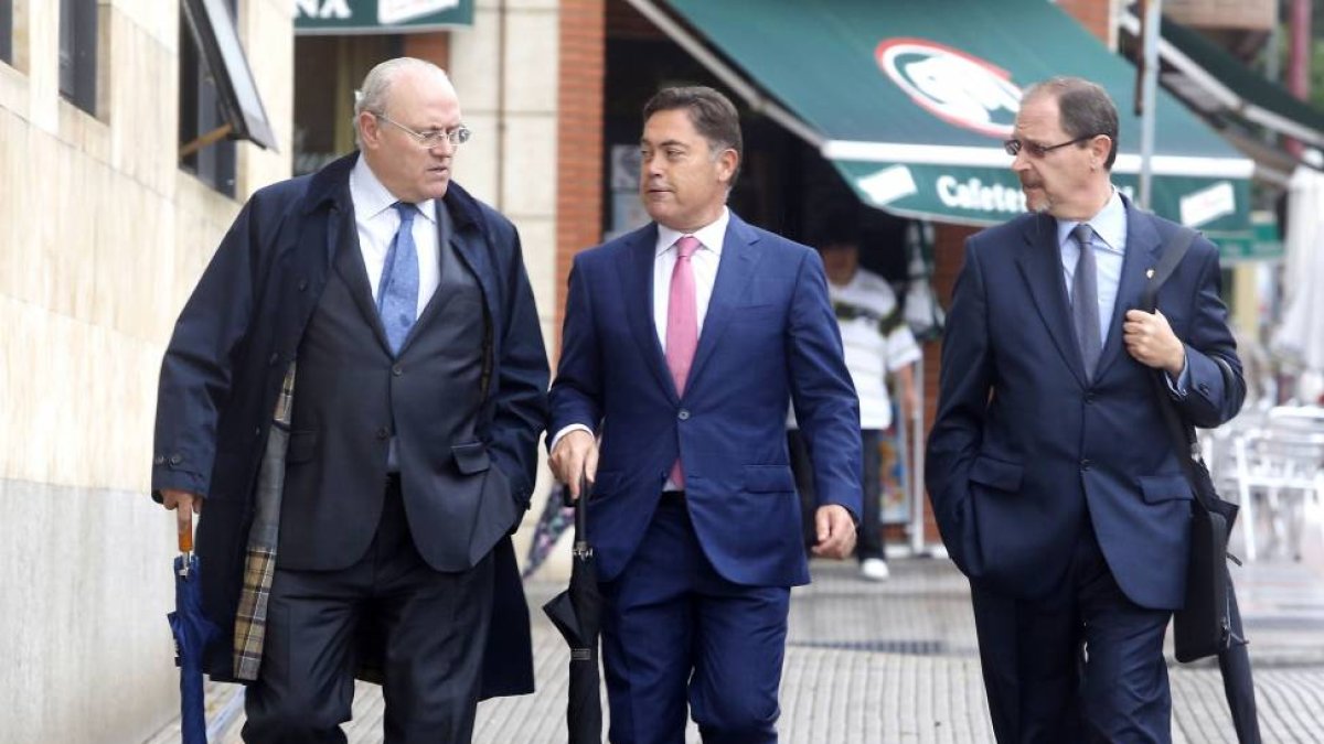 El presidente de la Diputación de León, Marcos Martínez, asiste a los Juzgados de León para declarar por el caso abierto tras la muerte de su predecesora, Isabel Carrasco-Ical