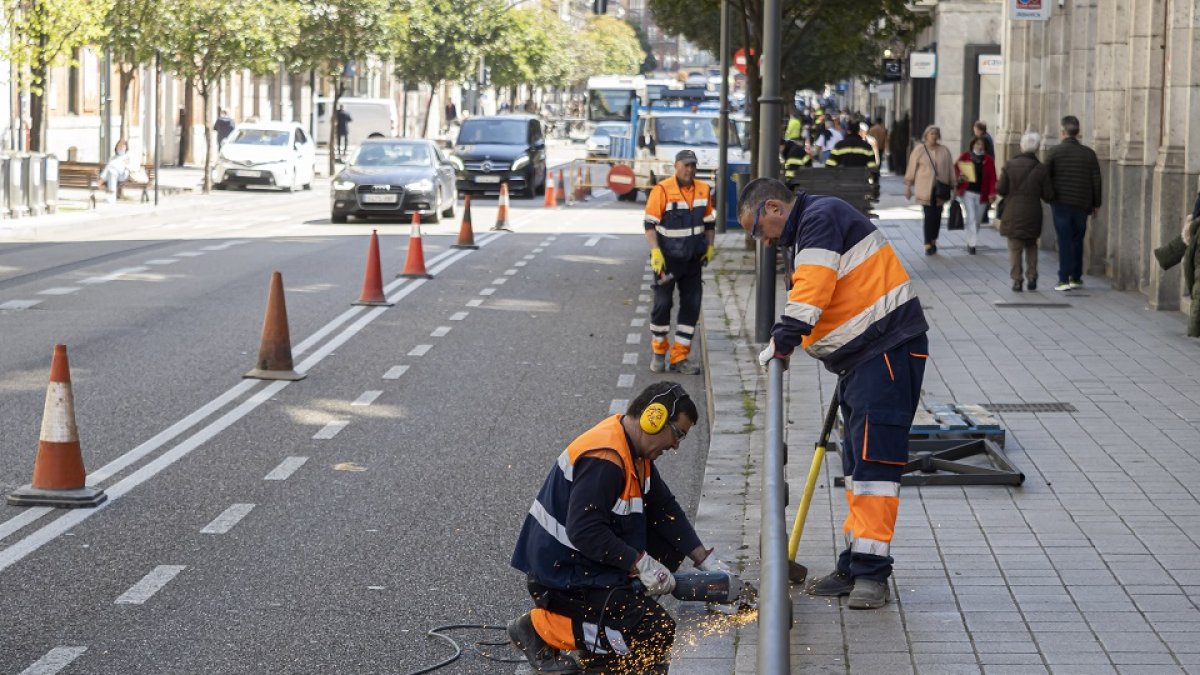 Trabajos para suprimir el carril bus entre la plaza de Zorilla y la plaza de España.| PHOTOGENIC