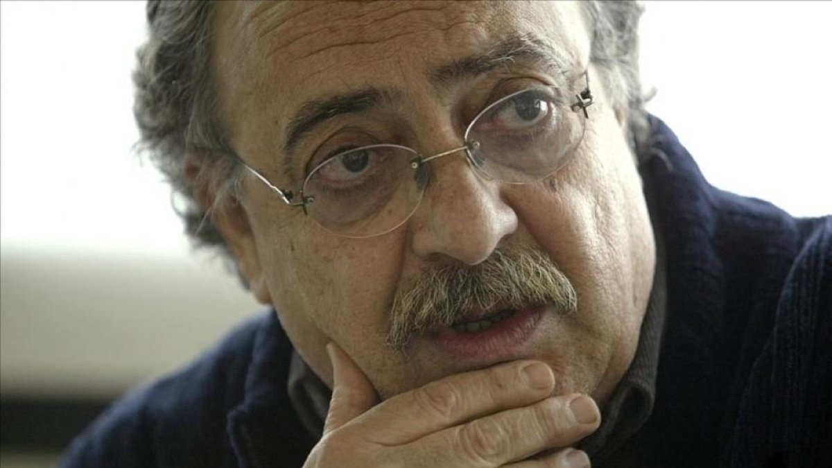 El productor y cineasta Pedro Costa, durante un rodaje en el 2004.-DAVID CASTRO