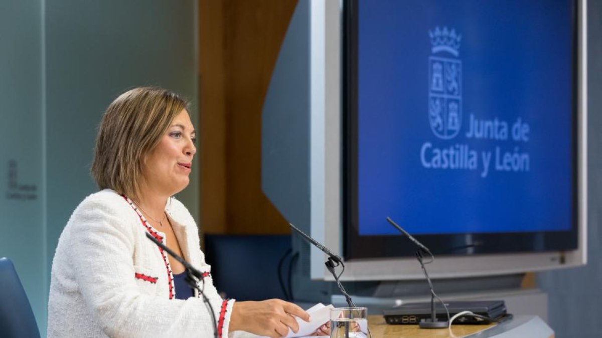 La consejera de Agricultura y Ganadería y portavoz de la Junta de Castilla y León, Milagros Marcos, comparece en la rueda de prensa posterior al Consejo de Gobierno.-ICAL