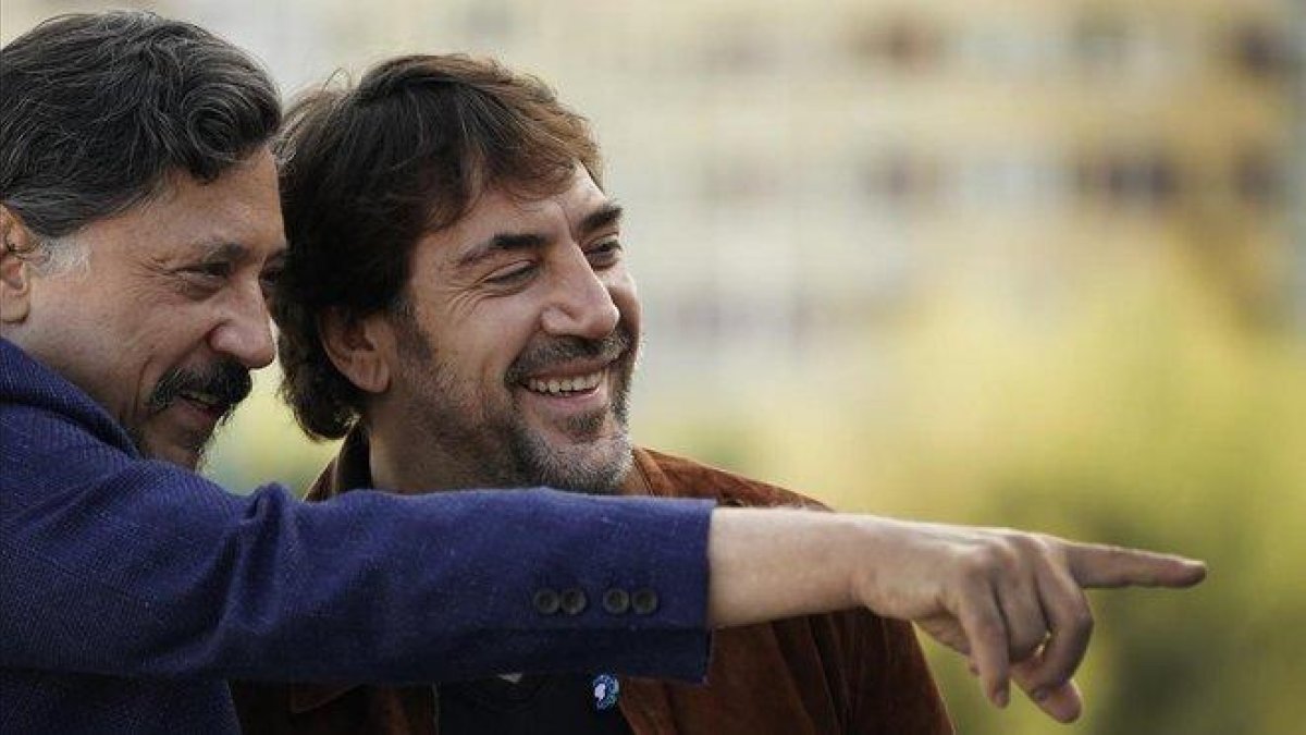 Carlos y Javier Bardem, en San Sebastián.-VINCENT WEST