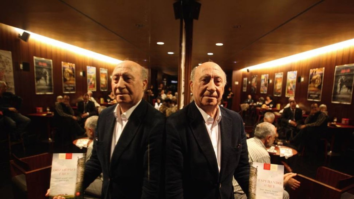 El arquitecto y dibujante, José María Pérez 'Peridis', presidente de la Fundación Santa María la Real, presenta su novela 'Esperando al rey', Premio Alfonso X el Sabio 2014-Ical