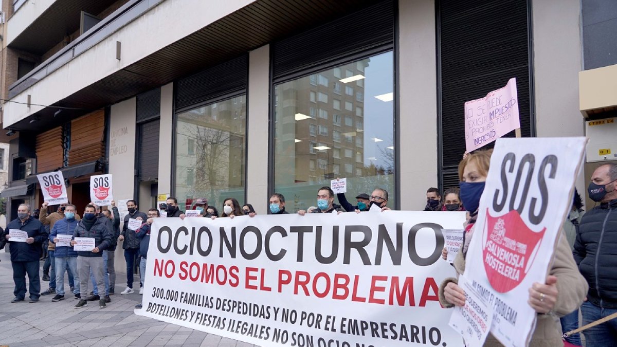 La Asociación de Hostelería de Valladolid convoca una protesta de empresarios y trabajadores del sector del ocio nocturno para exigir ayudas y el pago de los ERTES.- ICAL
