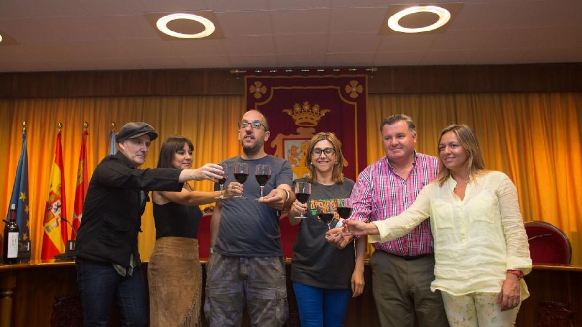 Presentación de la I edición de la Gran Fiesta de la Vendimia de Ribera del Duero.-ICAL