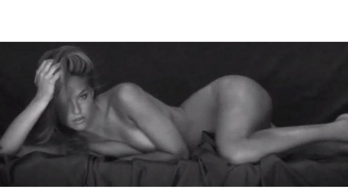 Bar Refaeli, en fotograma del vídeo que ha colgado en Instagram.-