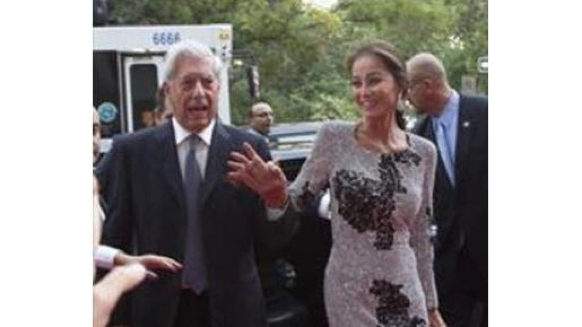 Mario Vargas Llosa e Isabel Preysler.-EFE