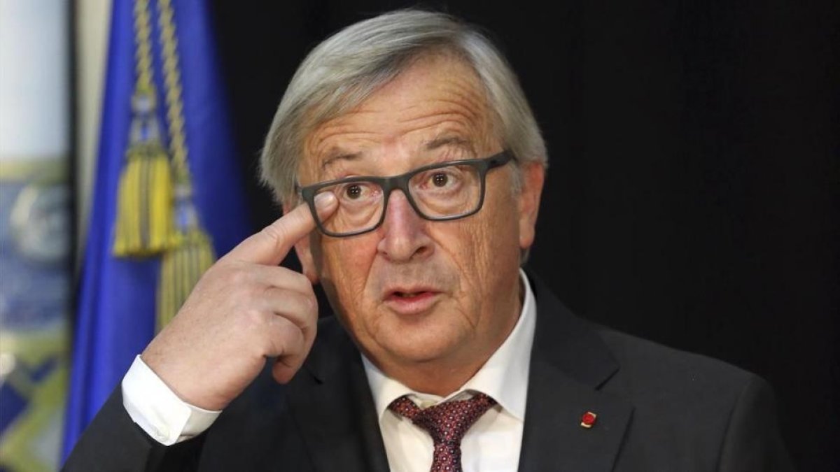 Jean-Claude Juncker, durante una declaración en Lisboa, el 30 de octubre.-/ AP / ARMANDO FRANCA