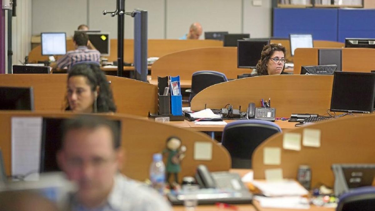 Trabajadores de una empresa del Centro Tecnológico de Boecillo, Valladolid.-Pablo Requejo