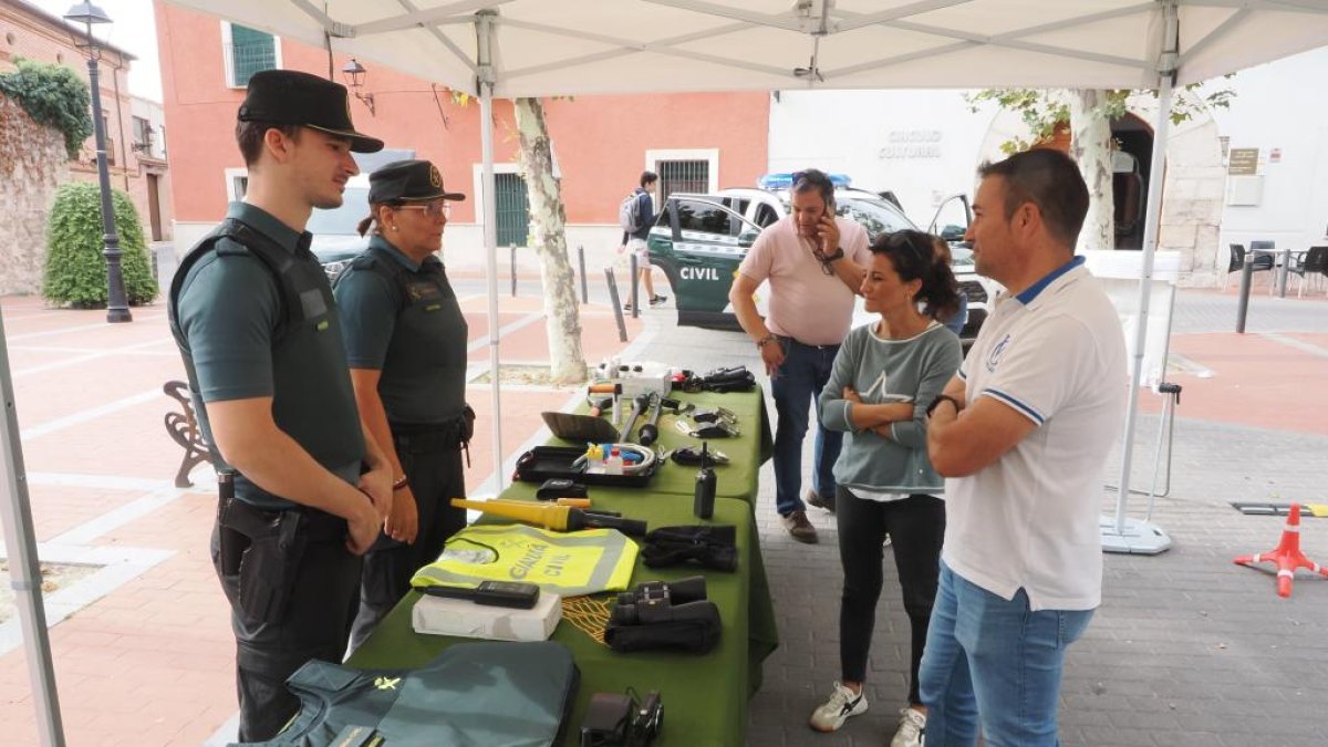 Exhibición de la Guardia Civil en Mojados.- PHOTOGENIC