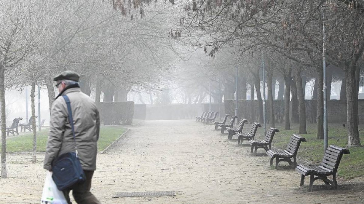 Foto de archivo de Valladolid con niebla. - E.M.