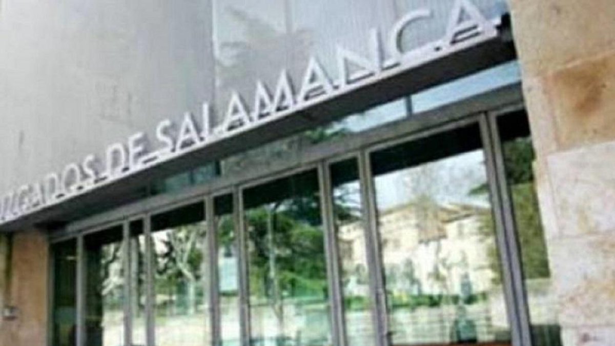 Un jurado juzgará por malversación al ex director de la Diputación charra-E.M