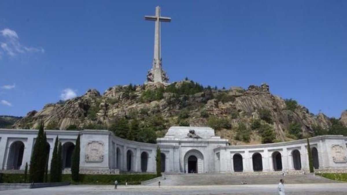 El Valle de los Caídos, en el valle de Cuelgamuros, en San Lorenzo del Escorial (Madrid) /-EL PERIÓDICO