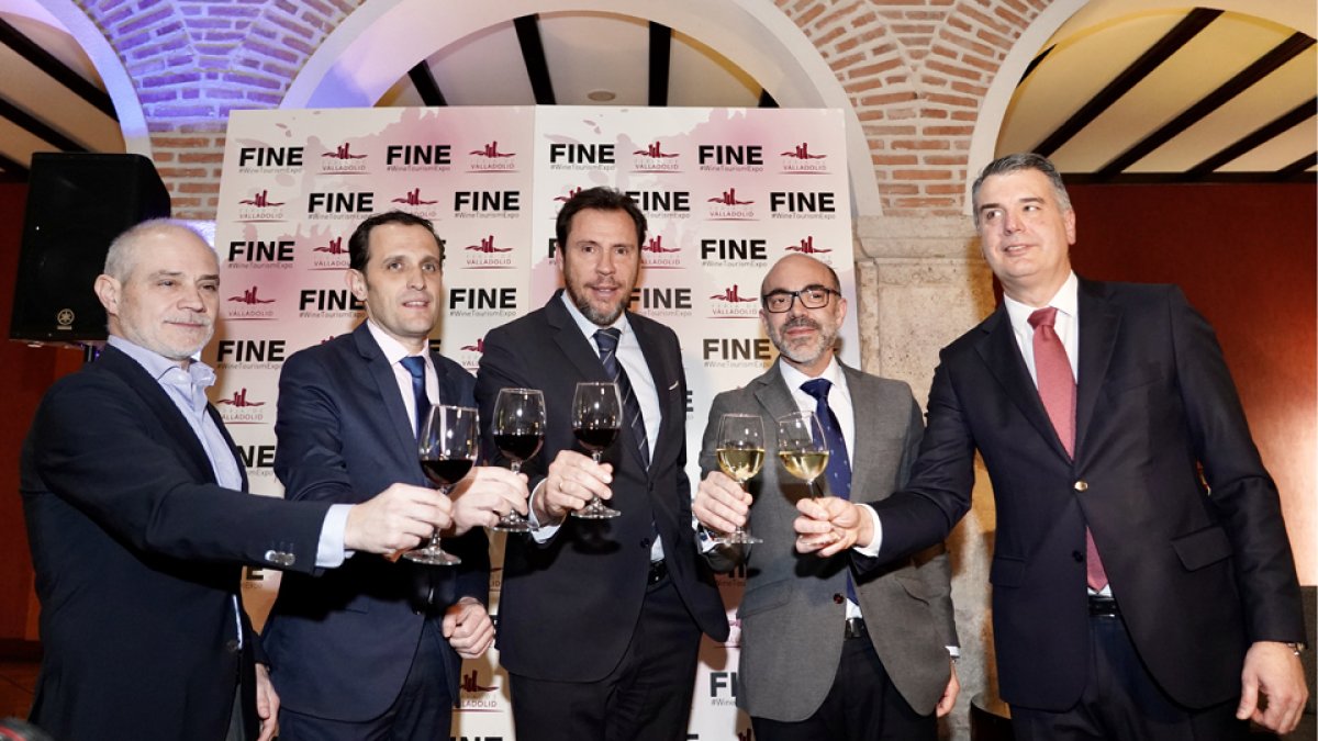 Brindis de bienvenida a la Feria. - ICAL